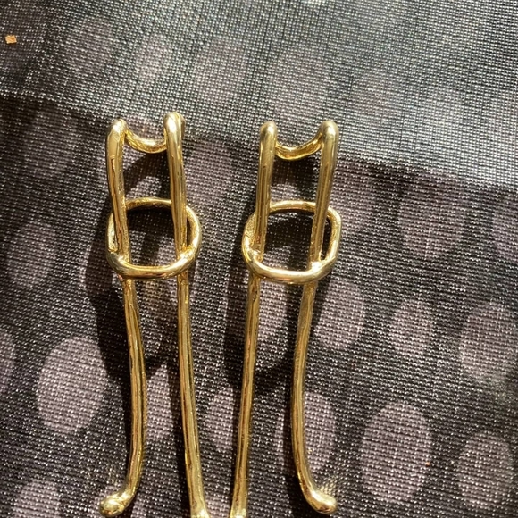 Earring - Picture 5 of 6